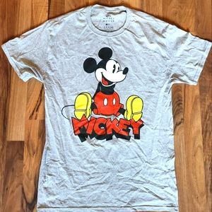 Disney Mickey Mouse Tee Medium